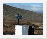 P1040533 * That's handy; a signpost to tomorrow's destination. * 1422 x 1150 * (1.2MB)